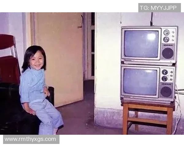 怀旧足球明星合影老照片重温经典瞬间与辉煌岁月