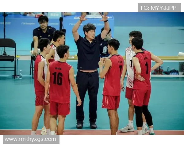 重庆排球队的比赛经验揭秘：排球巨献背后的故事与技巧分析