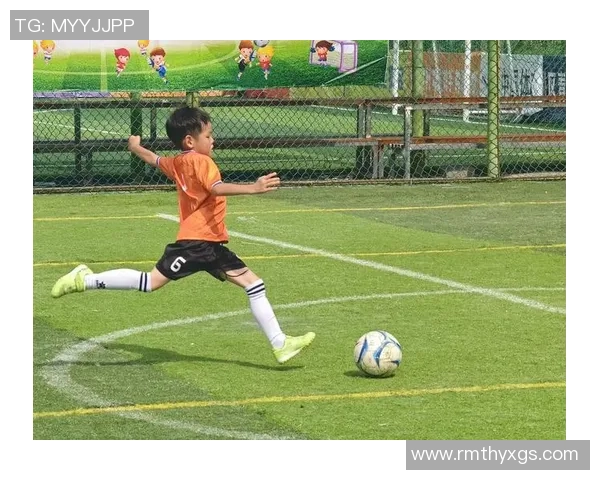 足球经典案例解析与启示探讨如何提升青少年足球水平